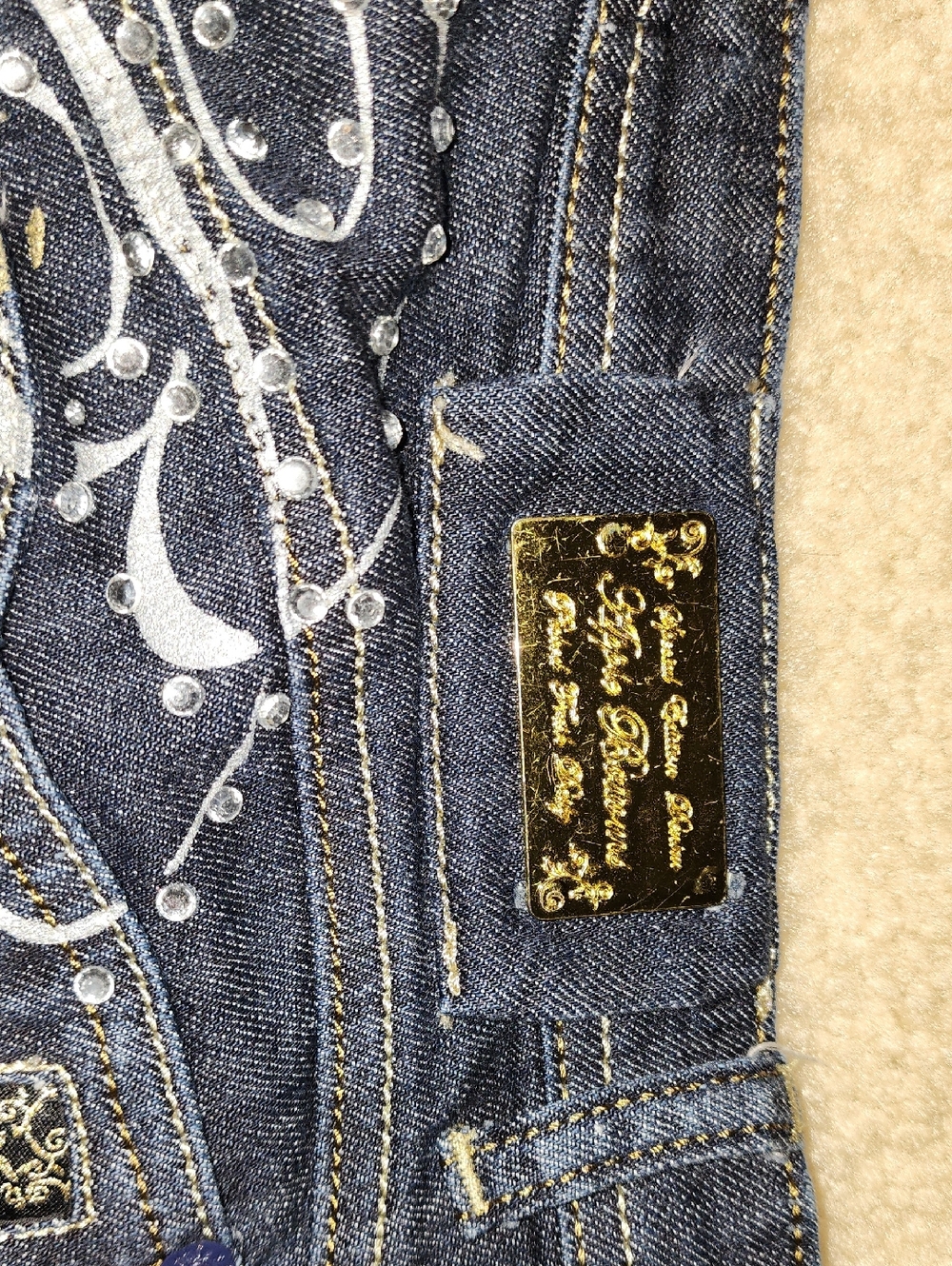 Apple Bottom Jeans With Keychain - Picture 6 of 8
